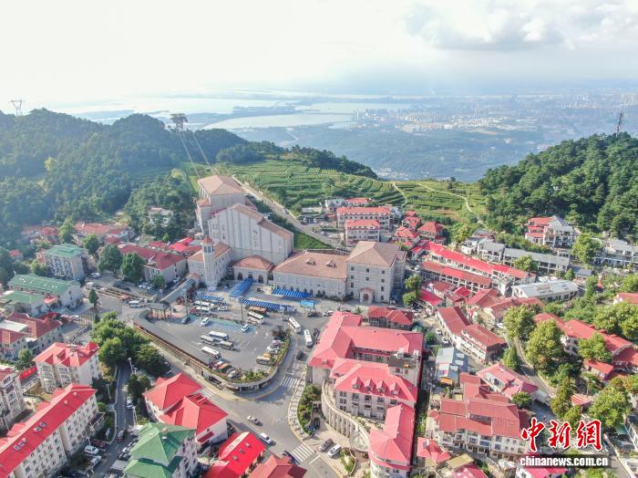 投注：炎炎夏日 清涼廬山避暑旅遊正熱